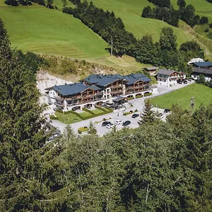 Avenida Mountain Saalbach-Hinterglemm